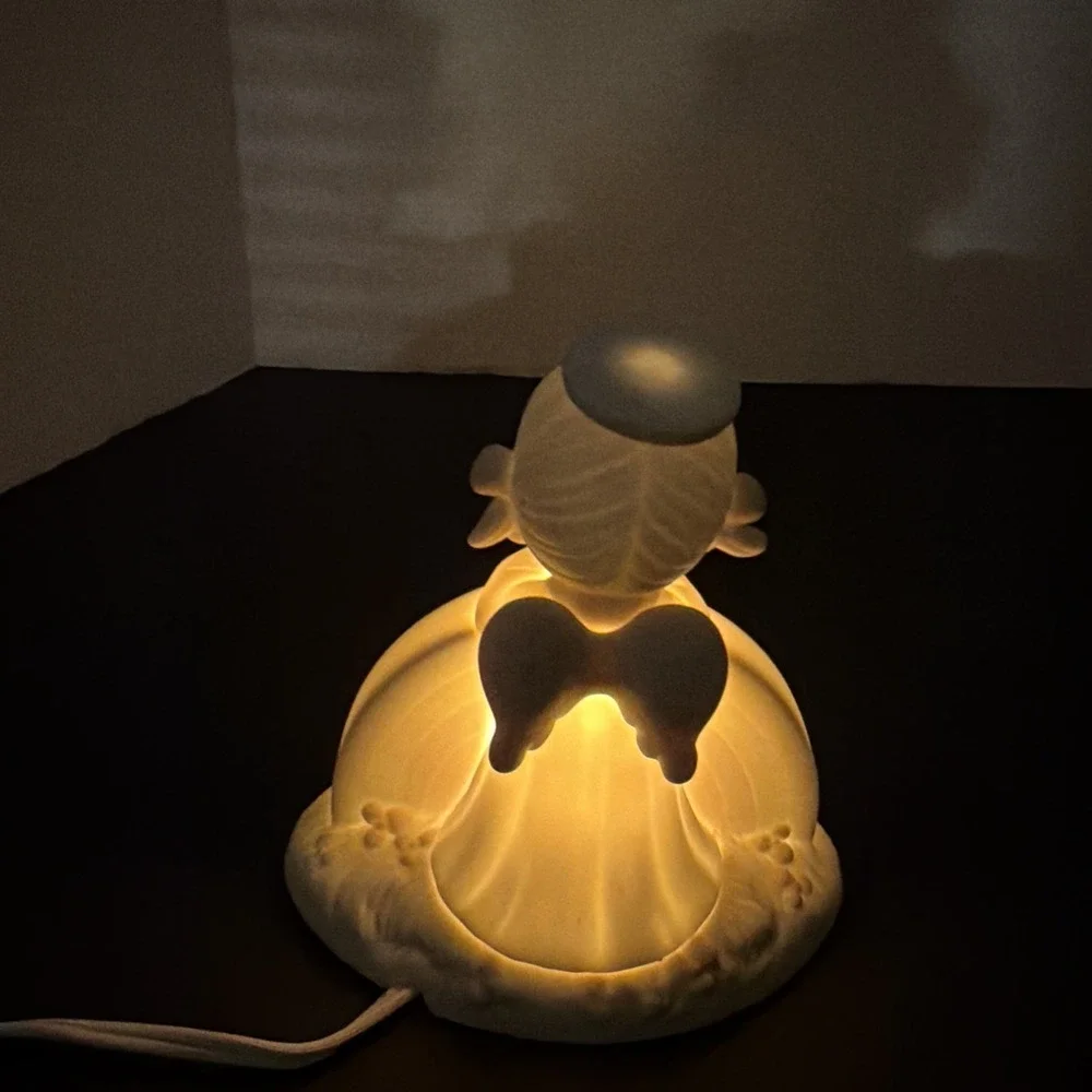1985 Precious Moments God Bless You with Rainbows Night Light #16020